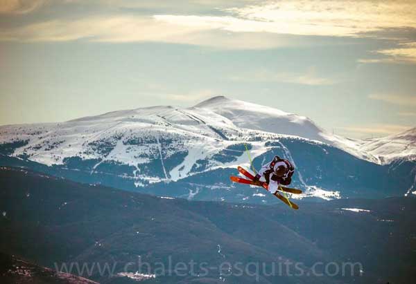 Sur freestyle tour snowpark de Font Romeu Pyrénées 2000