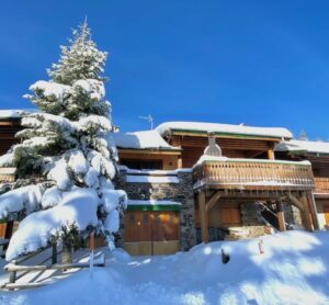 chalet Cosy en rondins en hiver